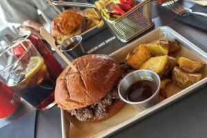 PORNEAT | Hamburgueser&iacute;a Fuenlabrada