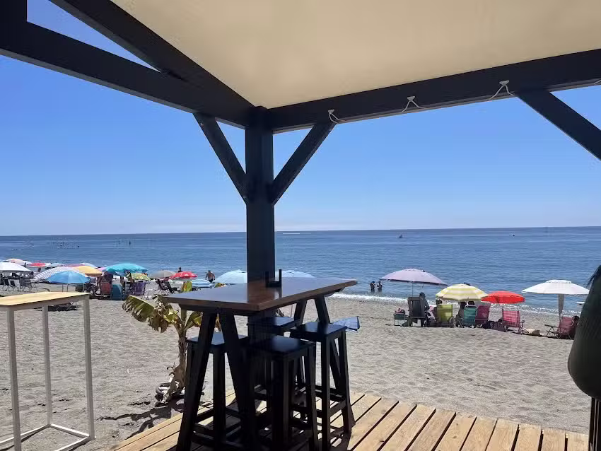 Pub Chiringuito Alive Beach Bar