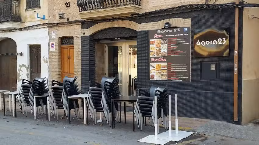 Pub restaurante &Aacute;gora 23