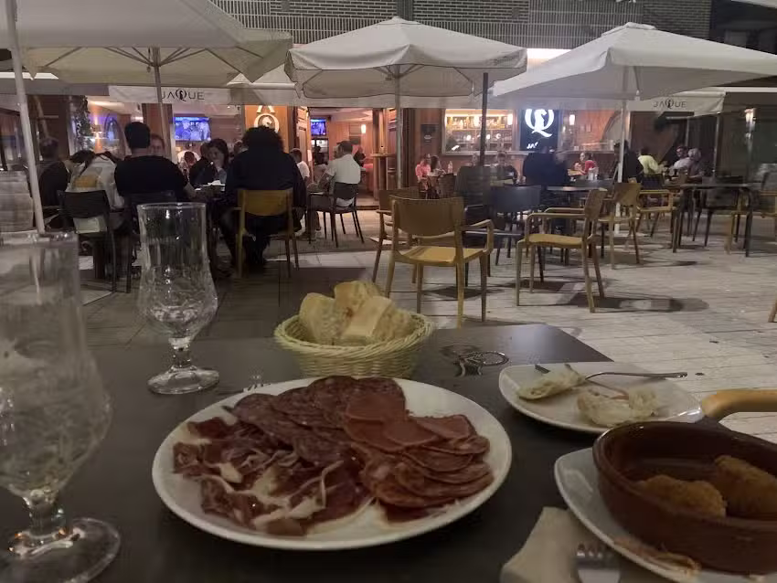 Pub restaurante JAQUE