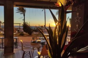 Pub Restaurante Tertulia Beach