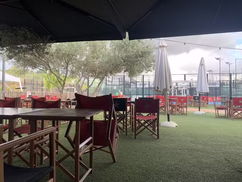 QuartSet Restaurant&Lounge