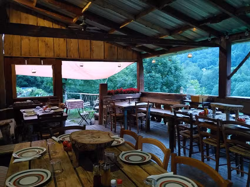 R. Dera Montj&ograve;ia