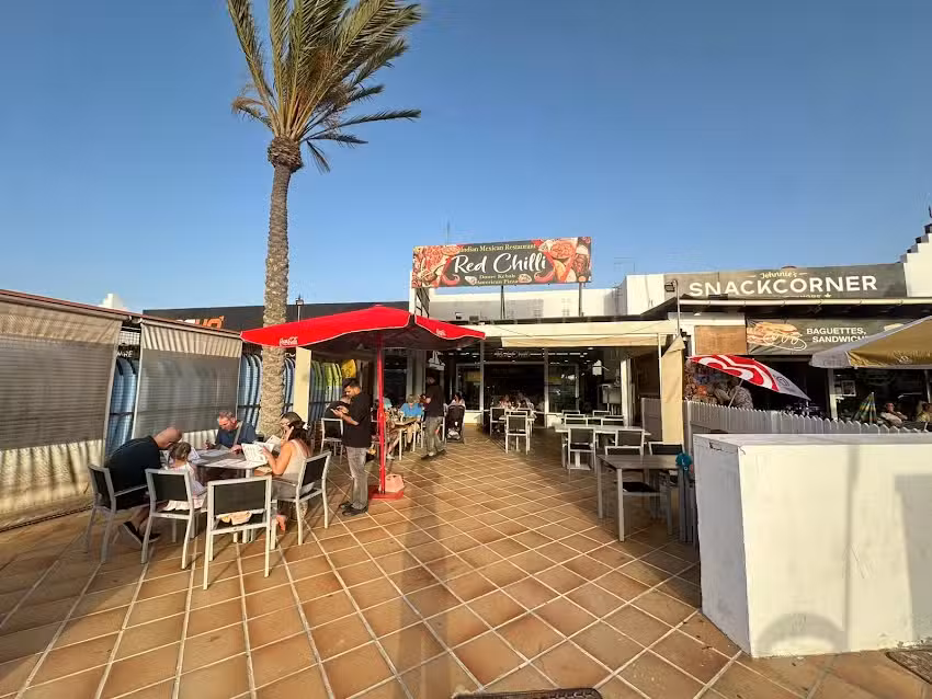 RED CHILLI INDIAN MEXICAN DONER KEBAB PIZZA RESTAURANT