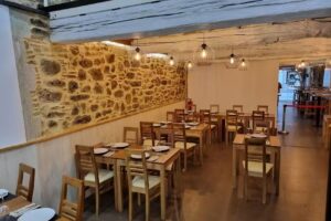 Redes Compostela &ndash; Mariscos & Tapas