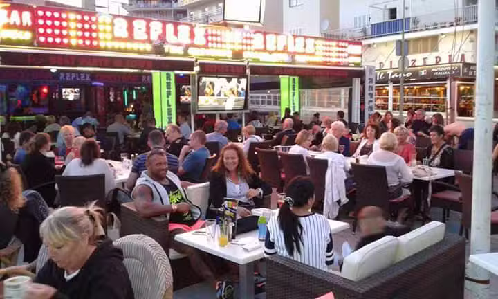 Reflex Disco Bar & Restaurant