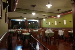 Regueiro da Cova by Bego&ntilde;a V&aacute;zquez