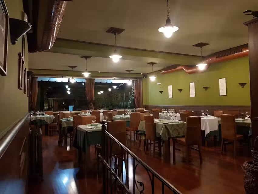 Regueiro da Cova by Bego&ntilde;a V&aacute;zquez