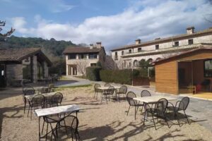 Restaurant Arcada de Fares &ndash; Besal&uacute;