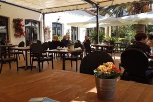 Restaurant B Bou Hotel La Vi&ntilde;uela & Spa