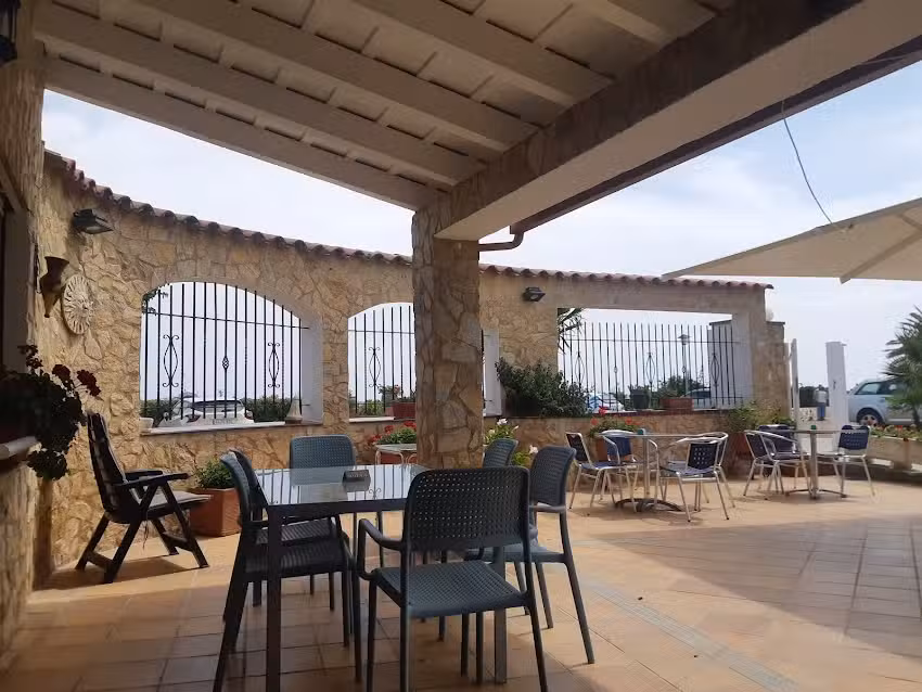 Restaurant & Bar La Gaviota