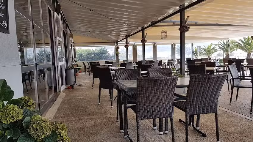 Restaurant CHEERS PLAYA