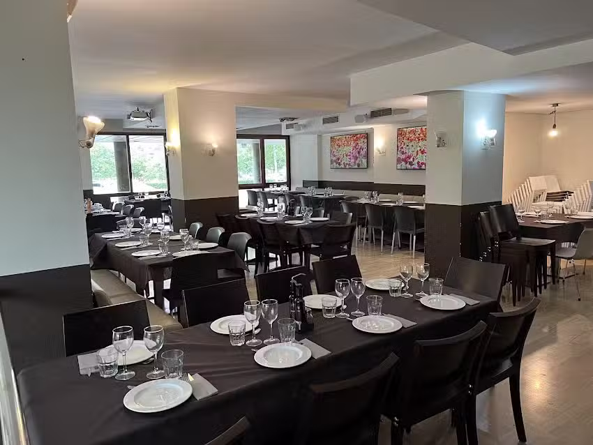 Restaurant D&uacute;plex