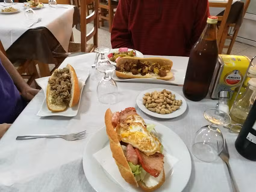 Restaurant El Pol&iacute;gon