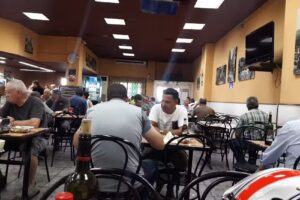 Restaurant El Pol&iacute;gon