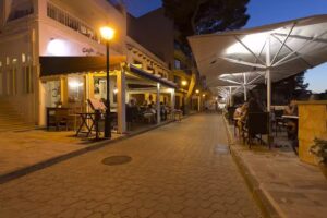 Restaurant L&rsquo;Arcada Cala Figuera