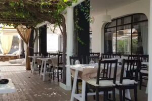 Restaurant La Cueva Cala Bassa