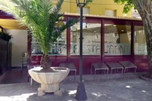 Restaurant La Pla&ccedil;a