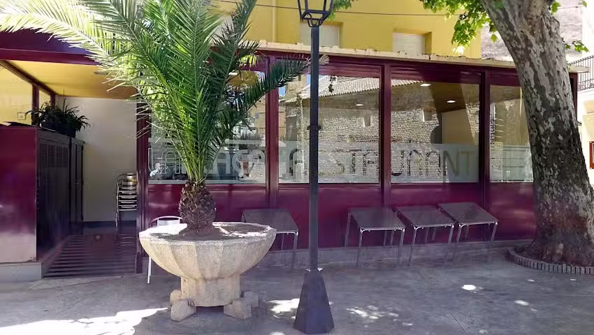 Restaurant La Pla&ccedil;a