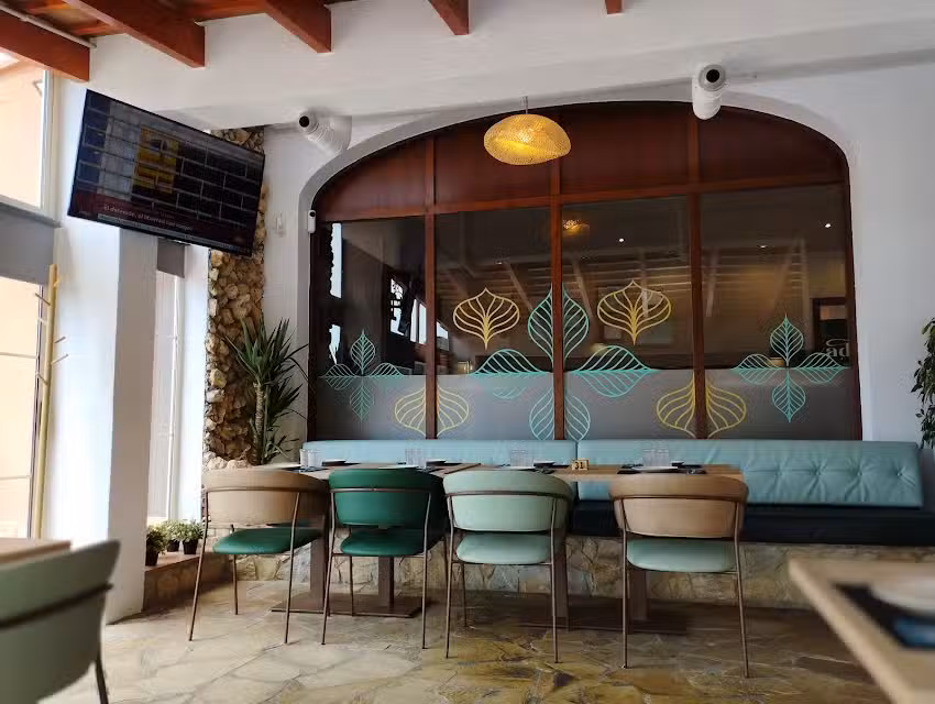 Restaurant &ndash; La Porxada