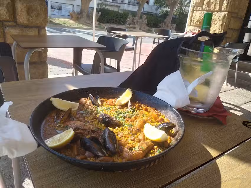 RESTAURANT MEDITERRANEO