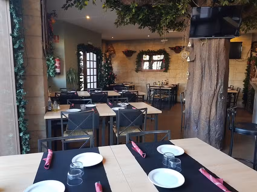 Restaurant-pizzer&iacute;a del Reg