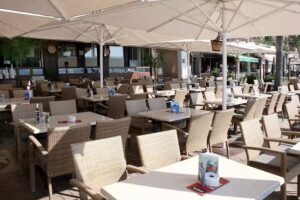 Restaurant sa Caleta