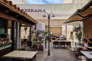 Restaurant Sant Pere Pescador Pollos Asados