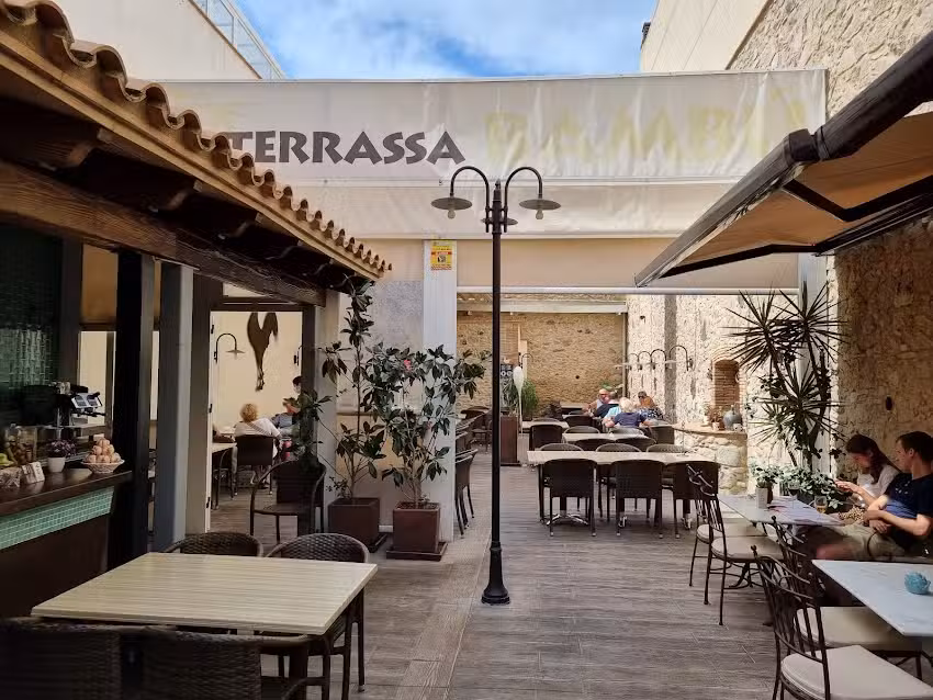 Restaurant Sant Pere Pescador Pollos Asados