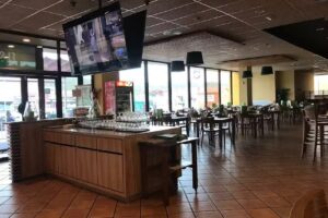 RESTAURANT/SUPERMERCAT EL C&Eacute;RVOL