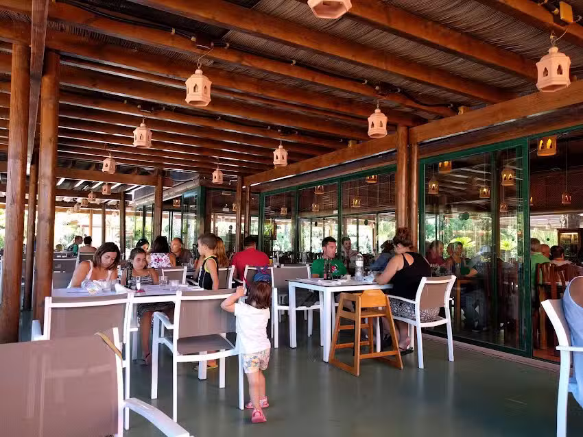 Restaurant Torre de la M&oacute;ra