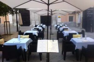 Restaurante 2012 El Principio del Fin