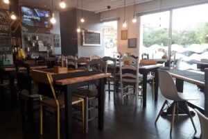 Restaurante 9R Romany&agrave;