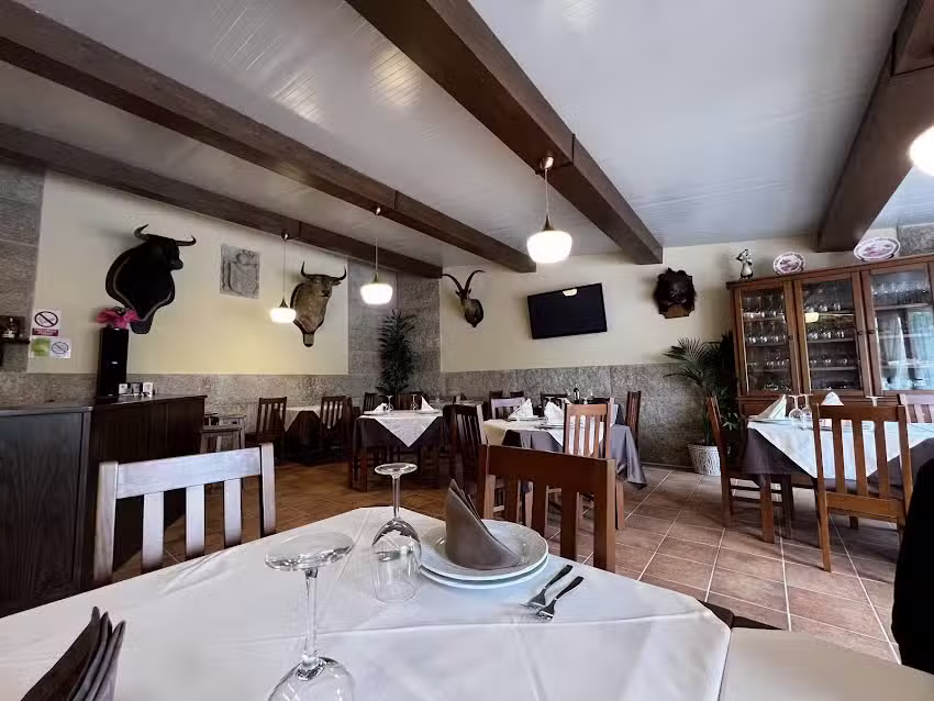 Restaurante A Cova de Mart&iacute;nez