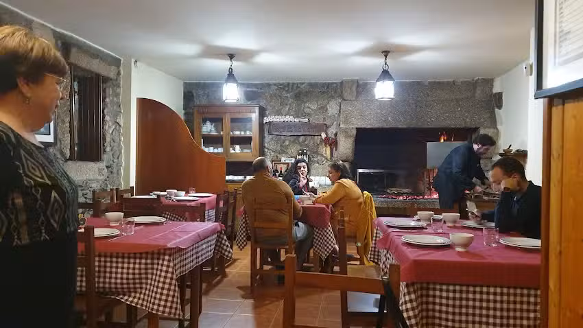 Restaurante Adega da T&iacute;a Carmen