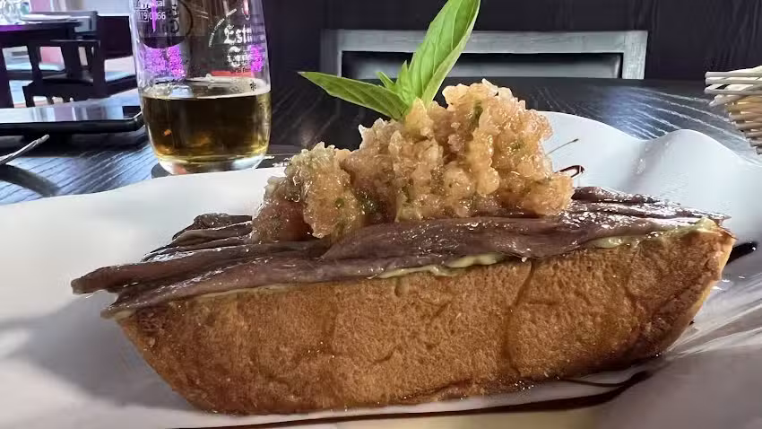 Restaurante Ambig&uacute;