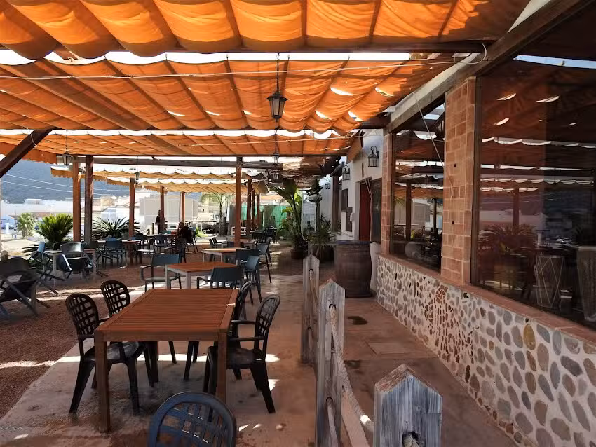 Restaurante Ant&iacute;podas Tavern