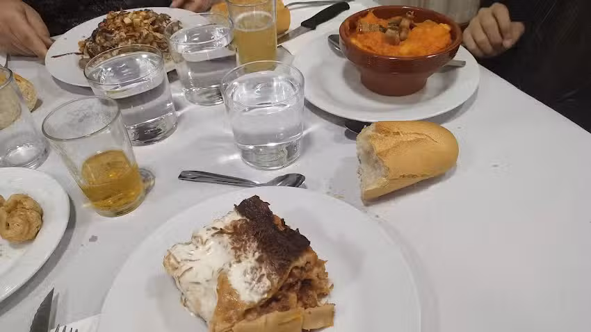 Restaurante &laquo;Aqu&iacute; mismo&raquo;