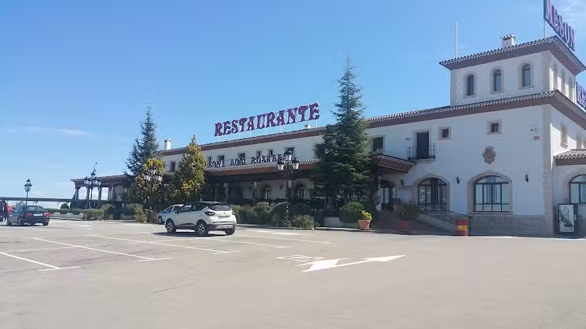 Restaurante &Aacute;rea 175
