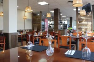 Restaurante &Aacute;rea 280 Zaragoza (Los Olivos)