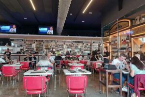 Restaurante &Aacute;rea servicio de Fraga