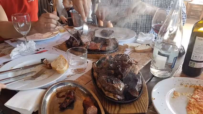 Restaurante argentino La casona de la granja