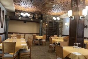 Restaurante Asador «La Despensa de la Alpujarra» En trevelez