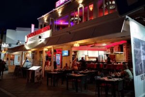 RESTAURANTE ASIAN KITCHEN TEPPANYAKI SHOW