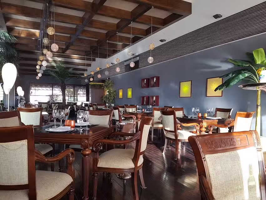 Restaurante Asi&aacute;tico &ndash; BIG HOUSE C&Aacute;CERES