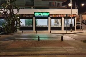 Restaurante asi&aacute;tico &laquo;Happy Garden&raquo;