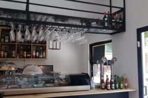 RESTAURANTE BAR CAFETERIA BARAJAS J&acute;L