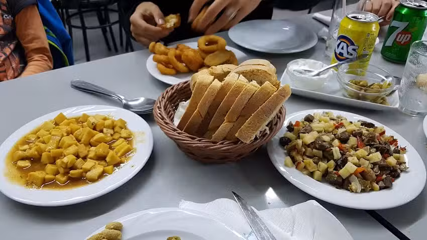 Restaurante &ndash; Bar de Tapas Cifre