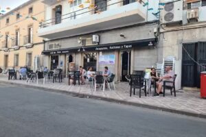 Restaurante bar FLORES