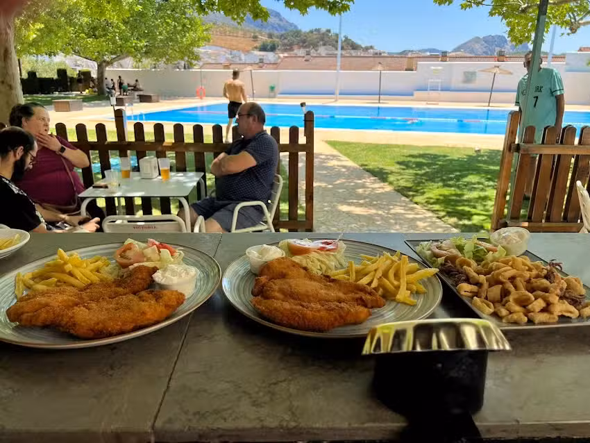 Restaurante Bar La Piscina